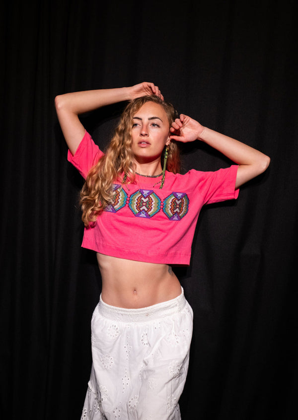 Yawanawa Butterfly Crop Tee – Hot Pink