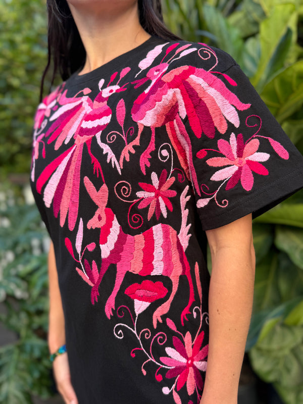 W1SE MAIA Tee – Unisex Black & Pink Embroidered Cruzada T-Shirt
