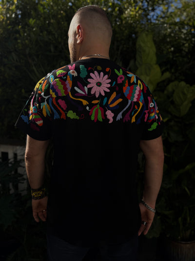 W1SE MAIA Tee – Unisex Black Multicolor Embroidered Arriba T-Shirt L